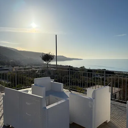 Acrita Superior Apartman *