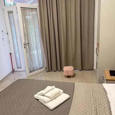 Acrita Superior Apartment Mandaradoni