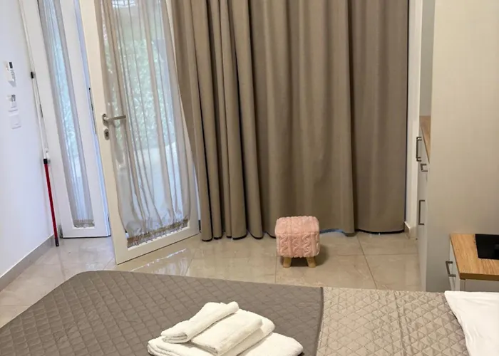 Acrita Superior Apartman Mandaradoni